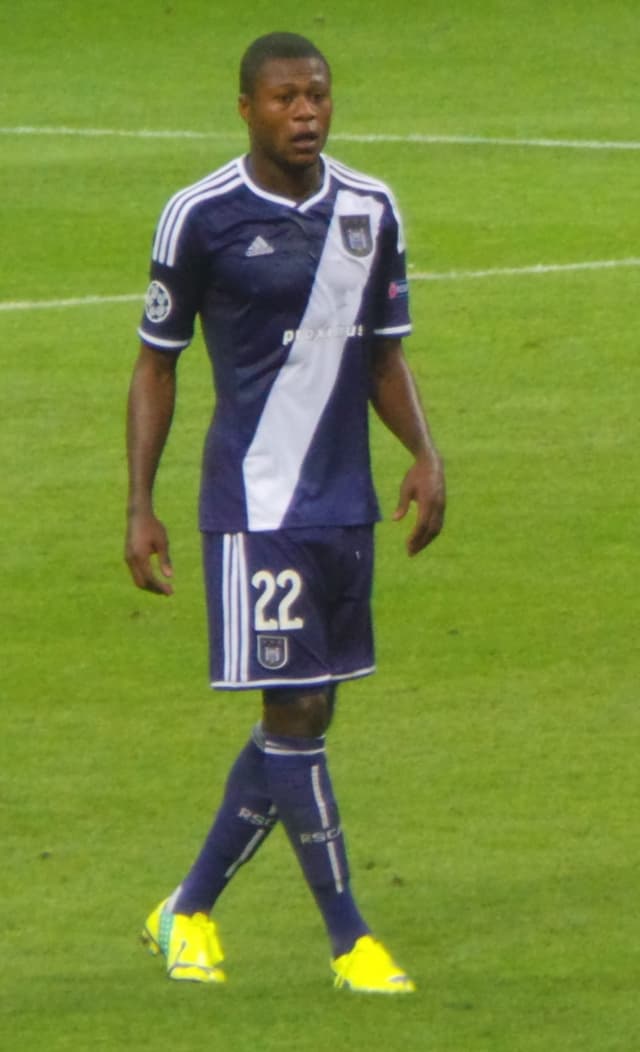 Archive, 16 septembre 2014 : Chancel Mbemba sur le terrain, en tenue d'Anderlecht.